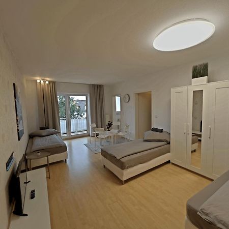 Gemuetliche 5 Personen Wohnung Obertshausen Esterno foto
