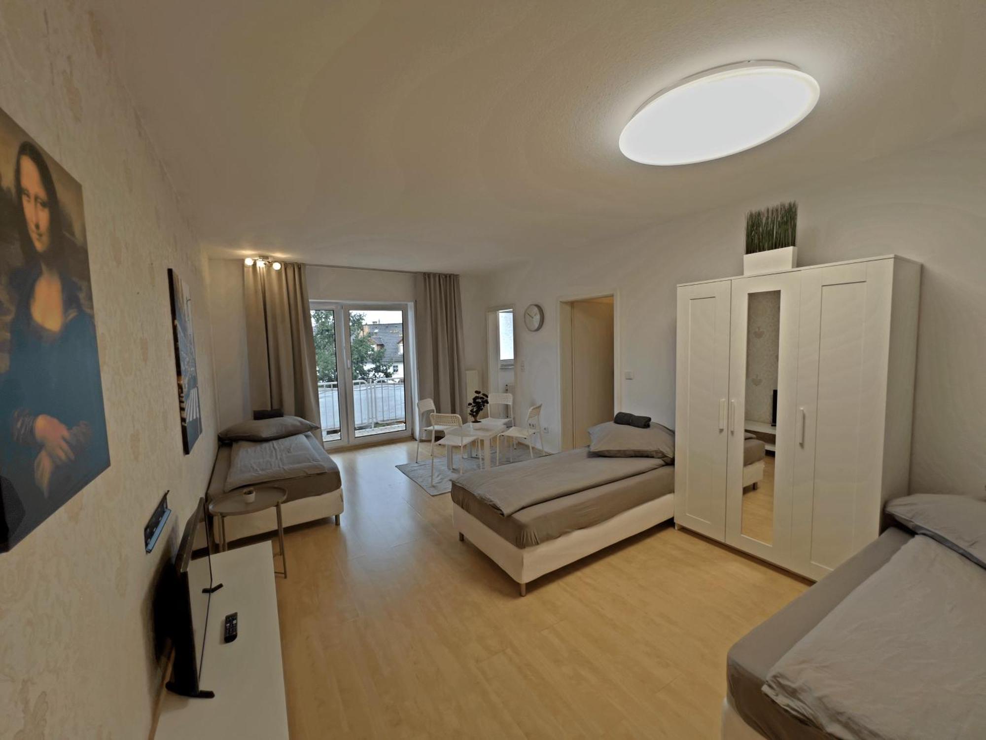Gemuetliche 5 Personen Wohnung Obertshausen Esterno foto