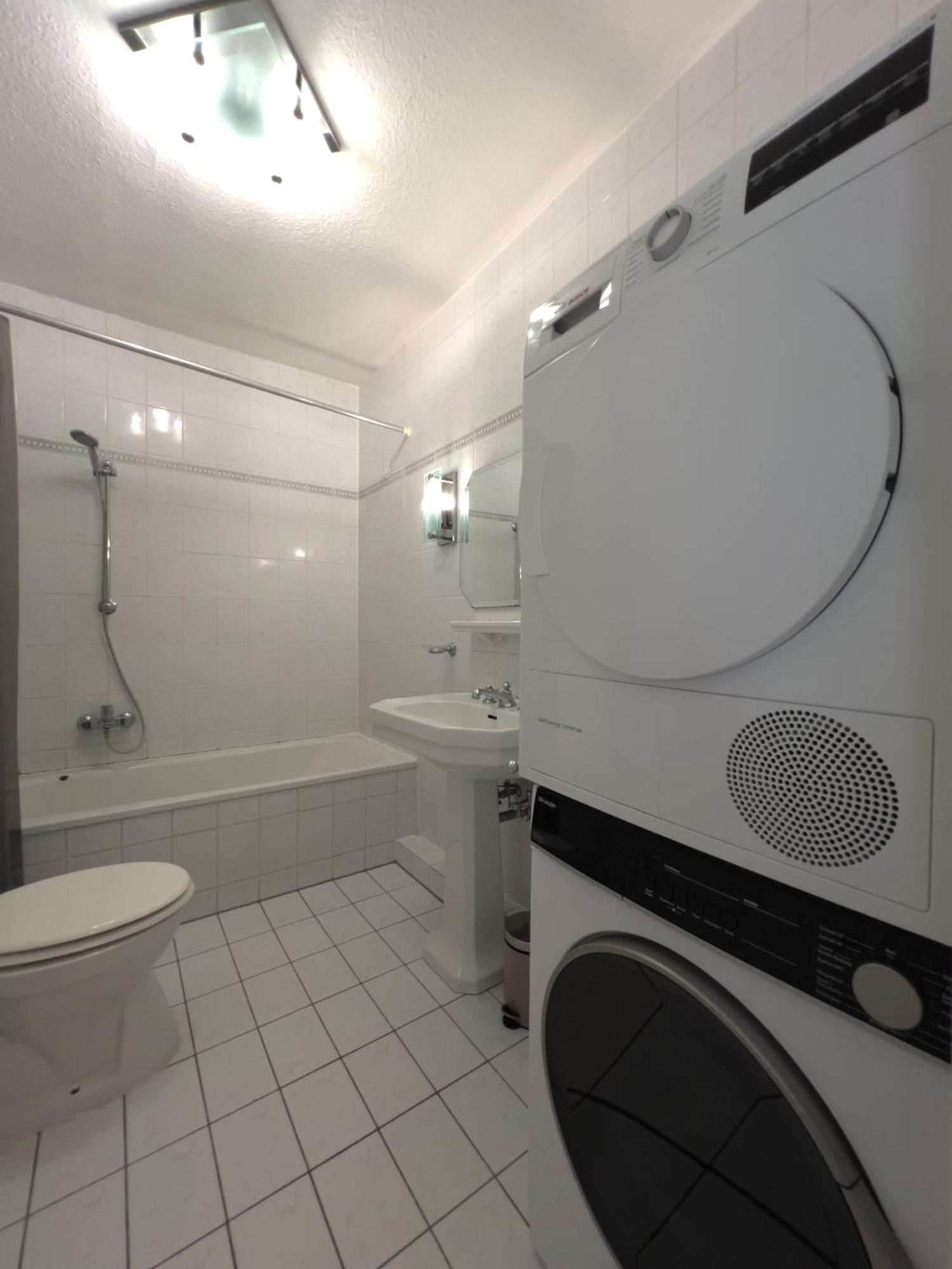 Gemuetliche 5 Personen Wohnung Obertshausen Esterno foto